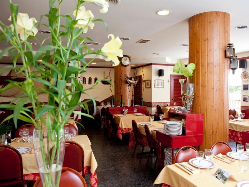Hotel Costa Mazarron Exterior photo